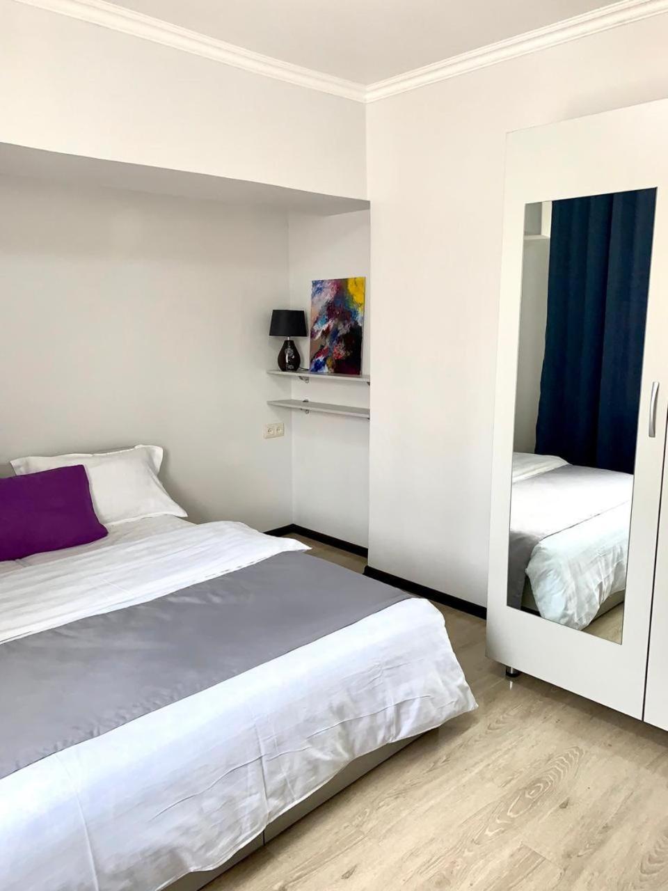 R.Street Hotel Almaty Eksteriør billede